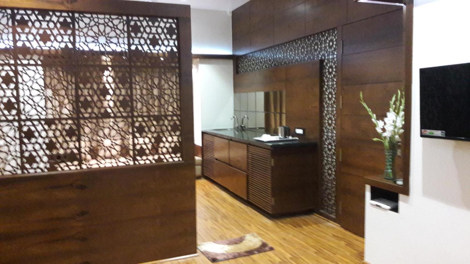 Hotel Samdareeya Pvt Ltd Джабалпур Екстериор снимка